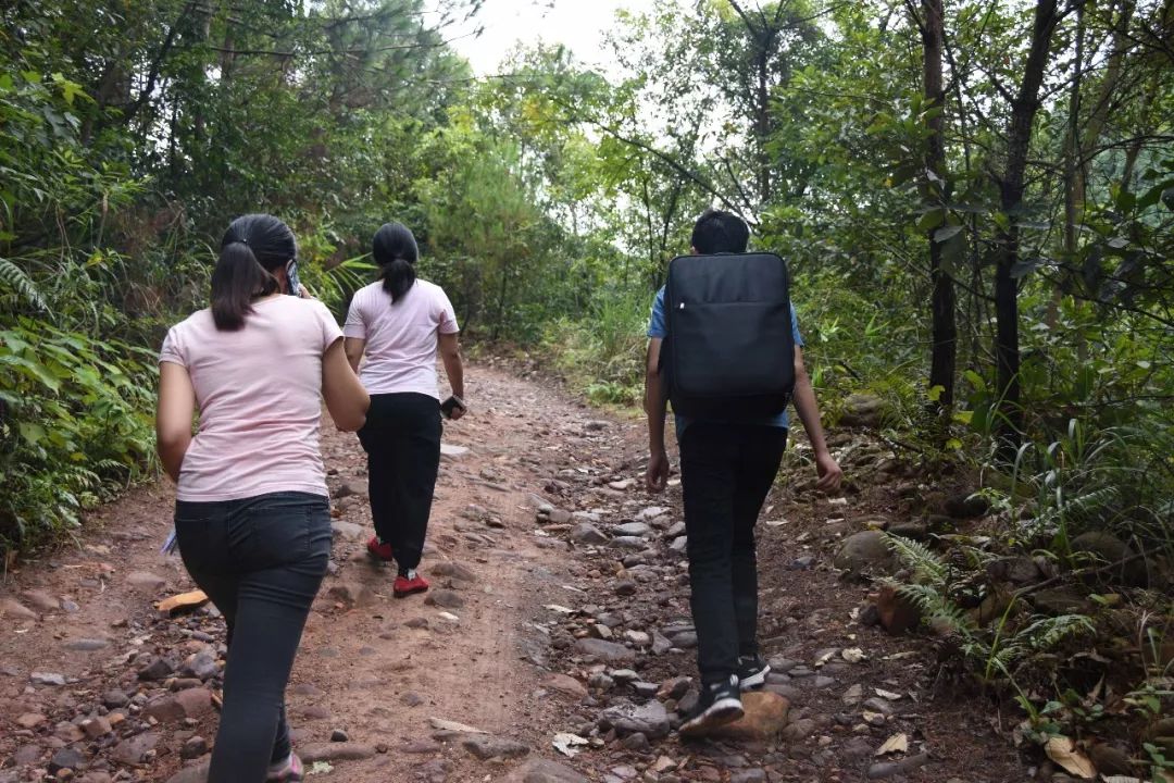 5b615360f10f9.jpg 2.jpg